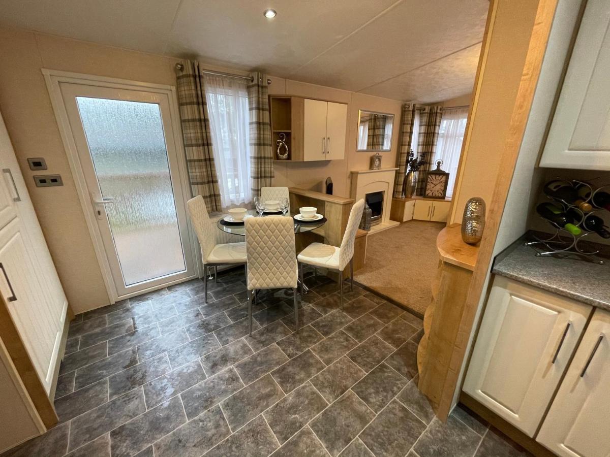 Two Bedroom Caravan at Lilliarsedge Jedburgh Buitenkant foto